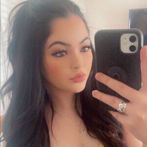 Meet your Posher, Sophia